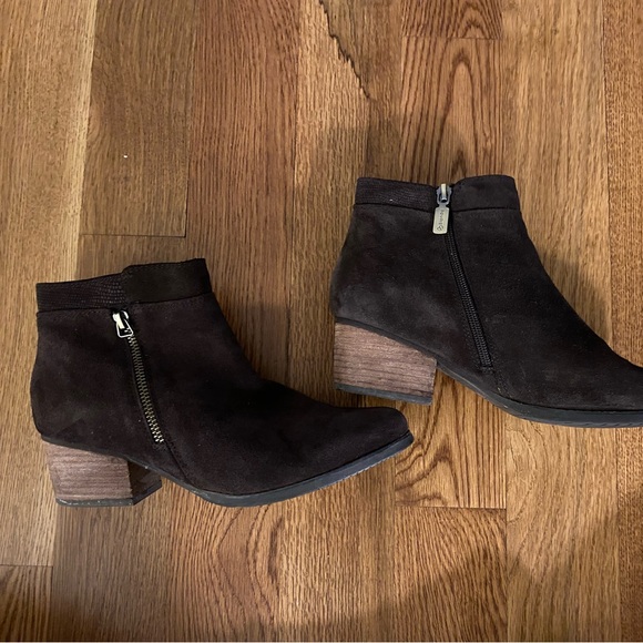 BLONDO brown suede waterproof, insulated ankle boots, 8M - Picture 6 of 7